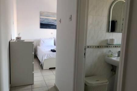 דירה Limnaria - Luxurious, Spacious 3 Bed With Pool Views Paphos