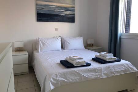 Limnaria - Luxurious, Spacious 3 Bed With Pool Views דירה Paphos